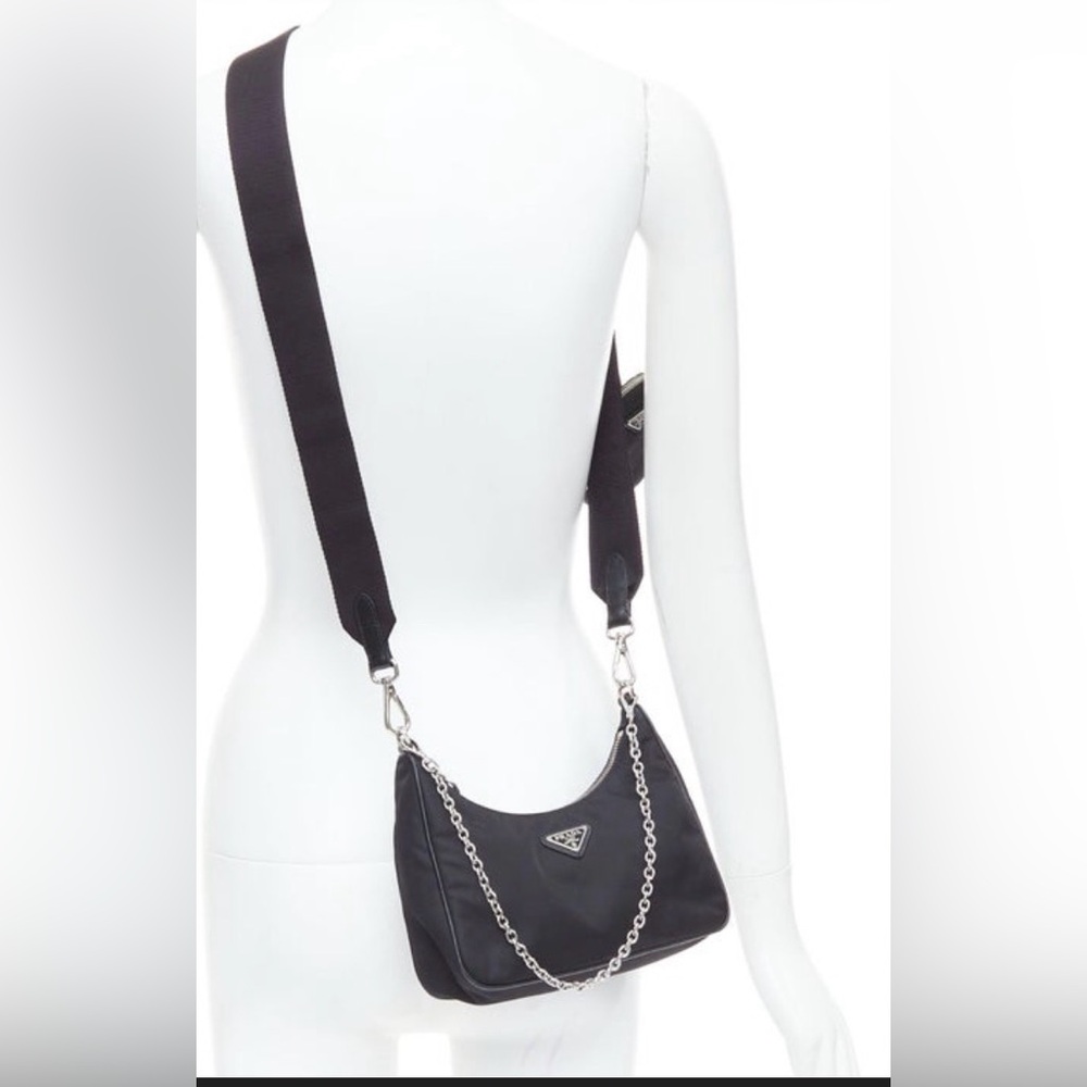 Prada logo Black Nylon Shoulder Bag with Accessories - Picture 2 of 12